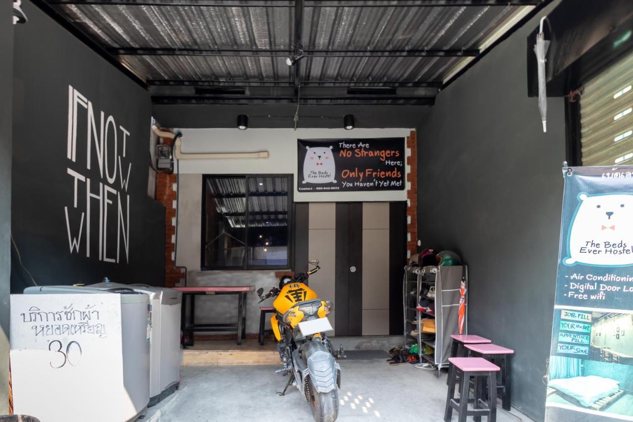 The Beds Ever Hostel (Adults Only) Банкок Екстериор снимка